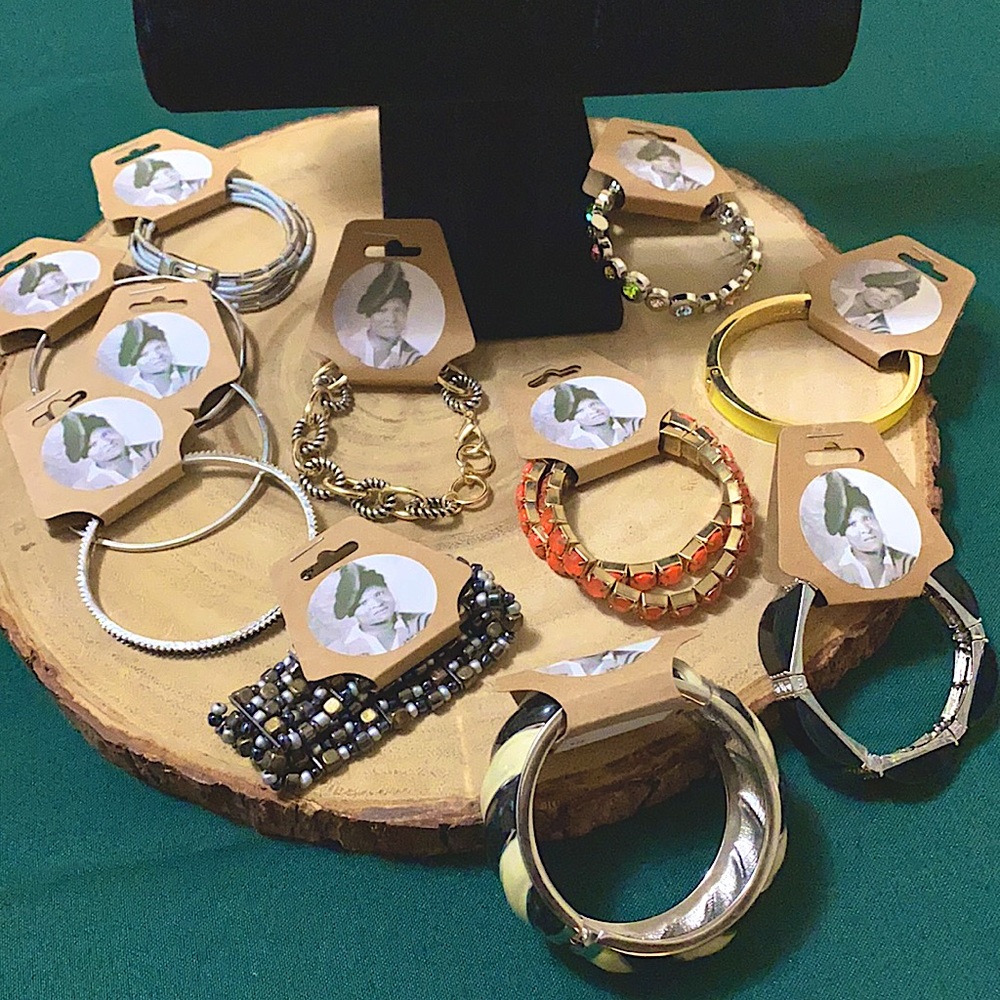 Various Bracelets, bangle, chain/rope, twin, etc.